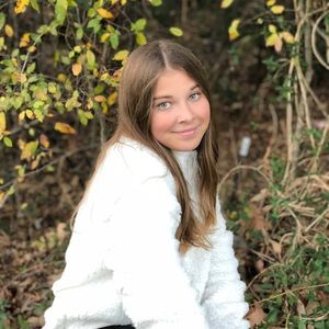 Meet your Posher, Alisa